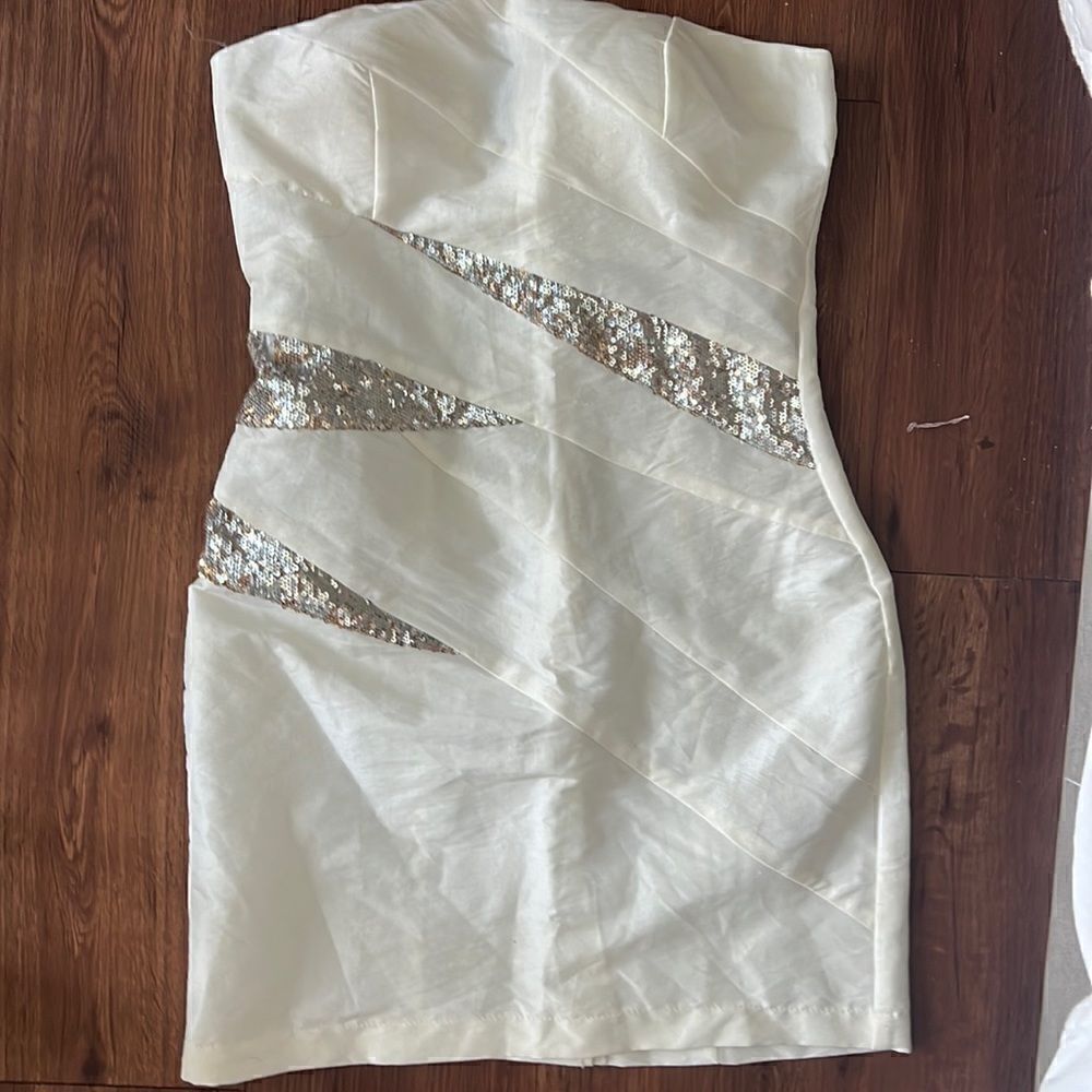 Beautiful White Sequin Dress - Never Worn - Linen Mini Strapless Dress - Small